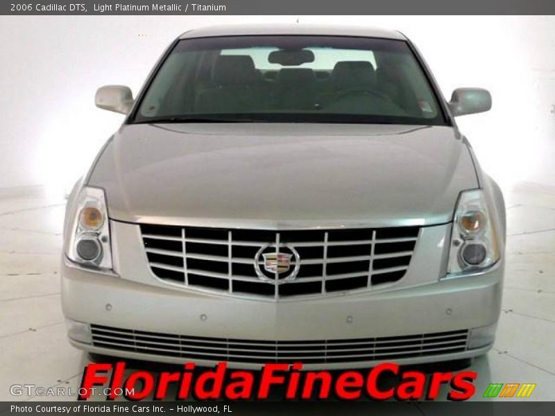 Light Platinum Metallic / Titanium 2006 Cadillac DTS