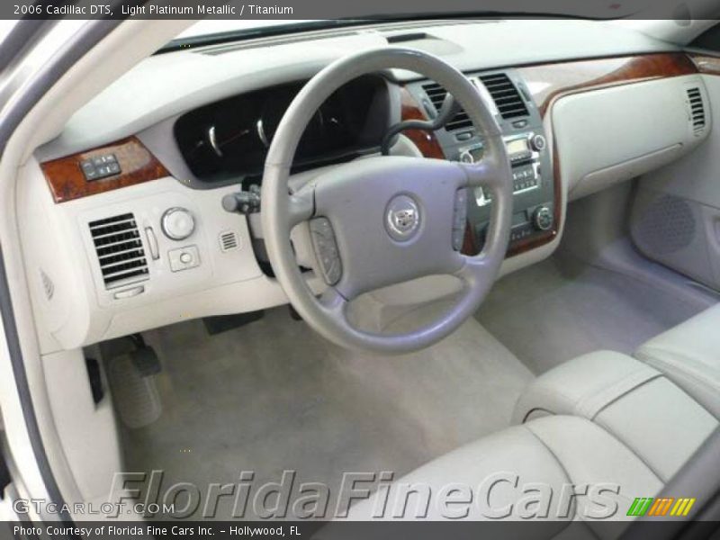 Light Platinum Metallic / Titanium 2006 Cadillac DTS