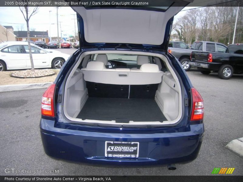 Midnight Blue Pearl / Dark Slate Gray/Light Graystone 2005 Dodge Magnum SXT