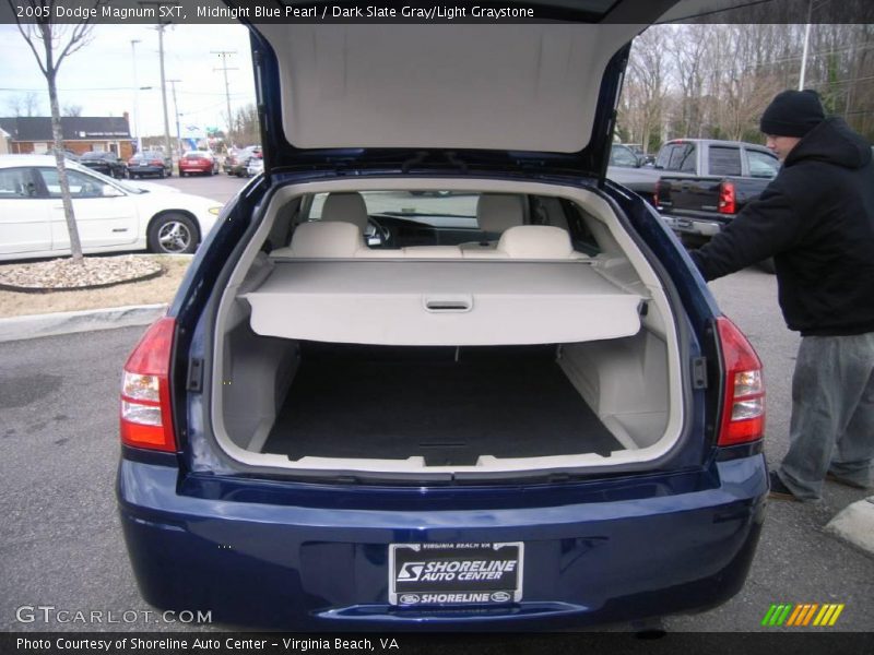 Midnight Blue Pearl / Dark Slate Gray/Light Graystone 2005 Dodge Magnum SXT