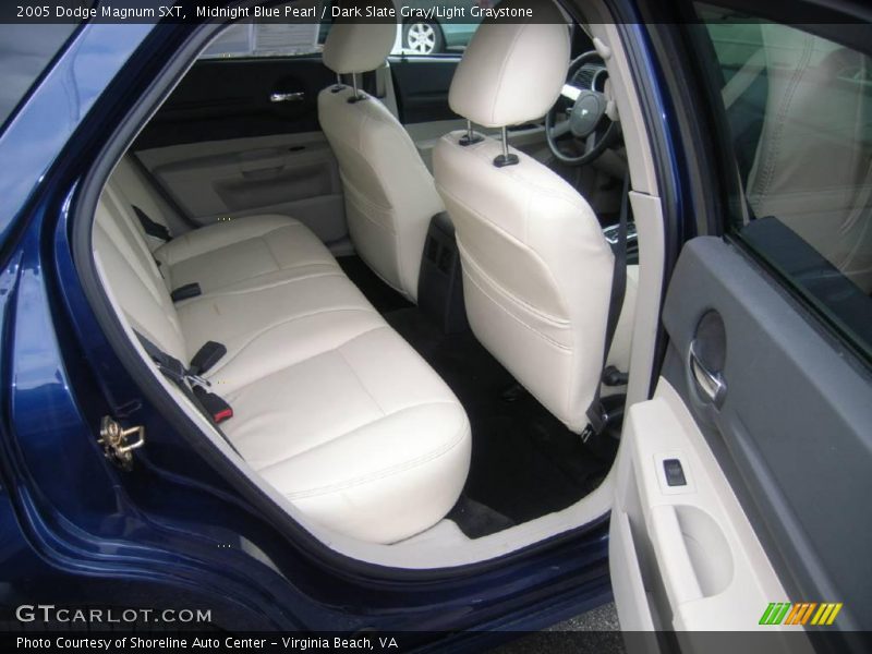 Midnight Blue Pearl / Dark Slate Gray/Light Graystone 2005 Dodge Magnum SXT