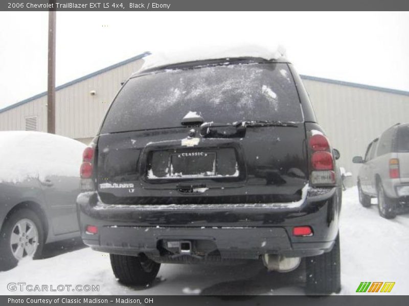 Black / Ebony 2006 Chevrolet TrailBlazer EXT LS 4x4
