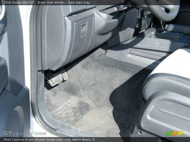 Bright Silver Metallic / Dark Slate Gray 2008 Dodge Nitro SXT