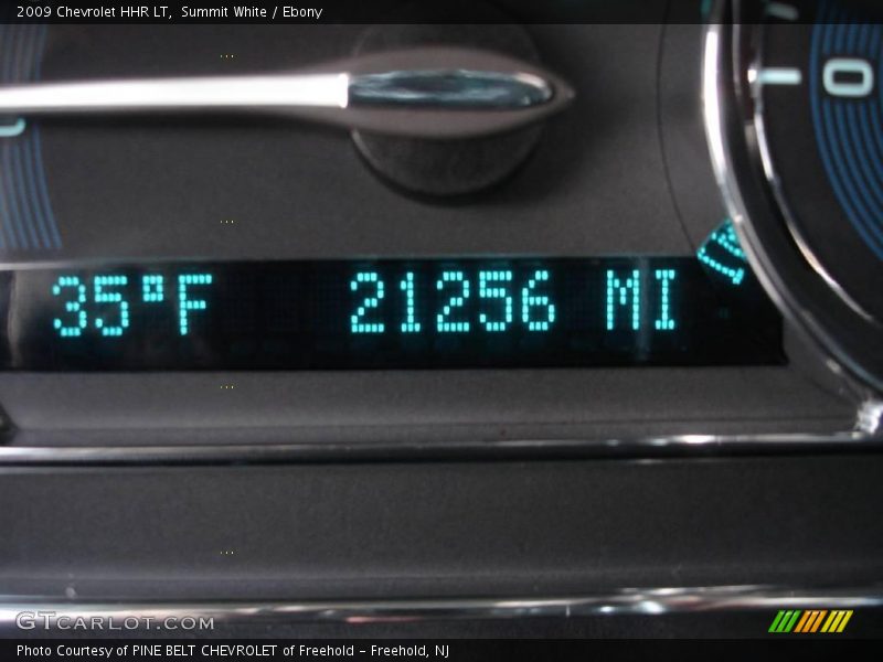Summit White / Ebony 2009 Chevrolet HHR LT