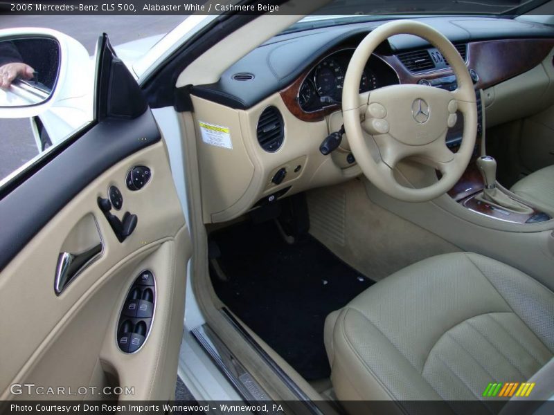 Alabaster White / Cashmere Beige 2006 Mercedes-Benz CLS 500
