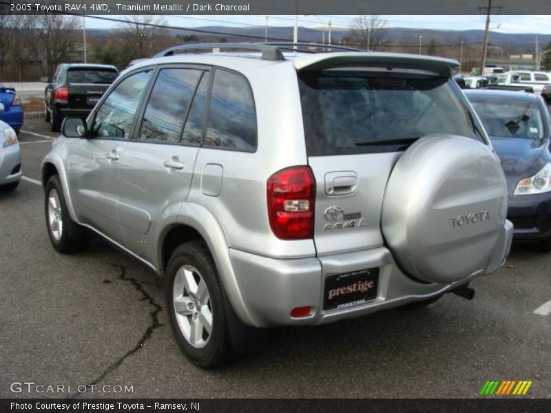 Titanium Metallic / Dark Charcoal 2005 Toyota RAV4 4WD