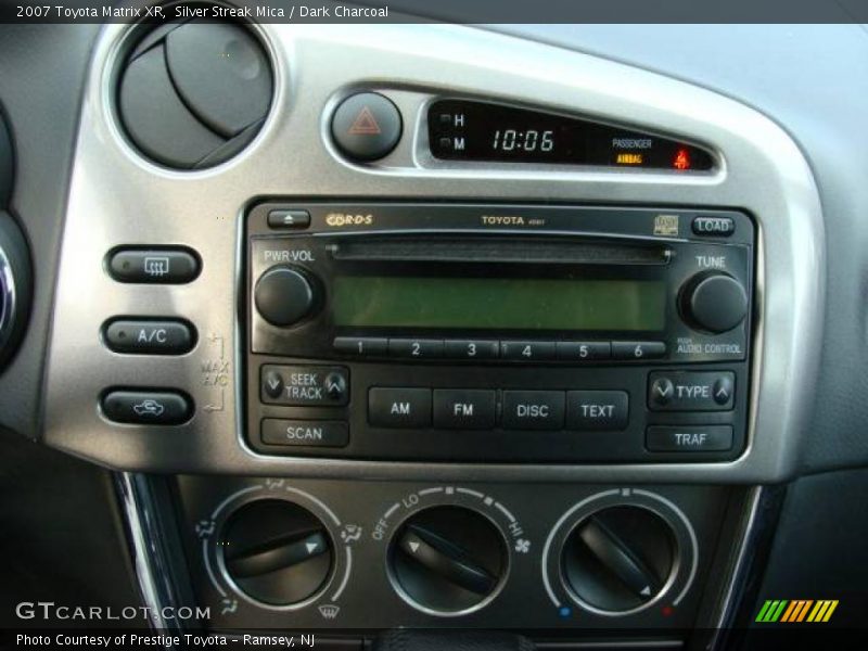 Silver Streak Mica / Dark Charcoal 2007 Toyota Matrix XR