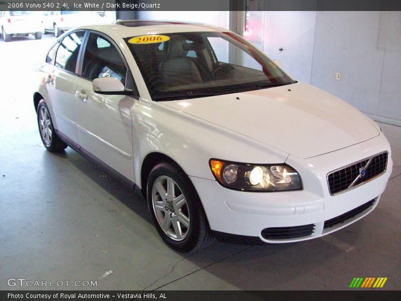 Ice White / Dark Beige/Quartz 2006 Volvo S40 2.4i