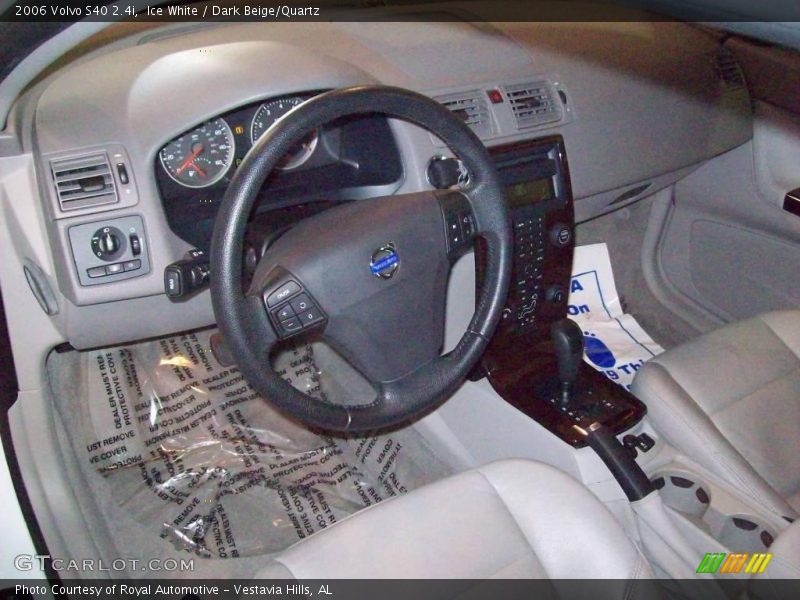 Ice White / Dark Beige/Quartz 2006 Volvo S40 2.4i