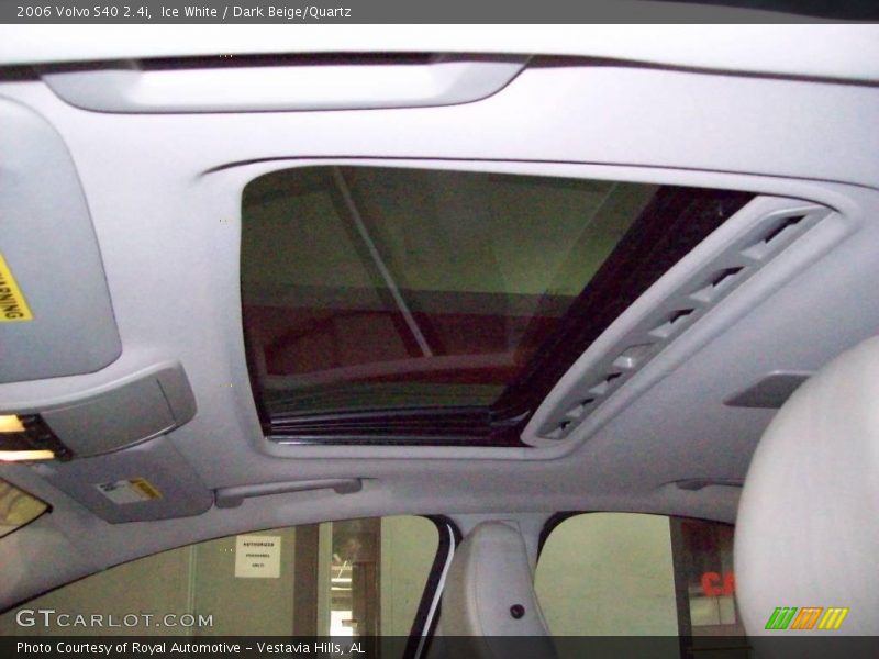 Ice White / Dark Beige/Quartz 2006 Volvo S40 2.4i