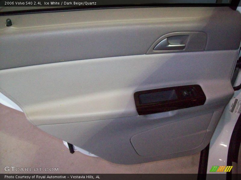 Ice White / Dark Beige/Quartz 2006 Volvo S40 2.4i