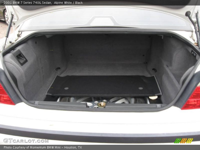 Alpine White / Black 2001 BMW 7 Series 740iL Sedan