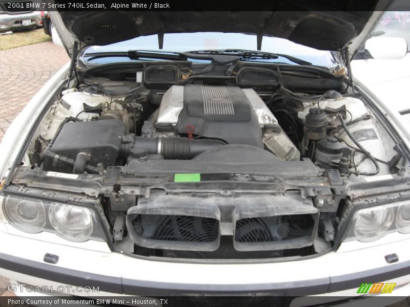 Alpine White / Black 2001 BMW 7 Series 740iL Sedan