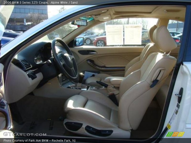Alpine White / Sand 2006 BMW 3 Series 325i Coupe