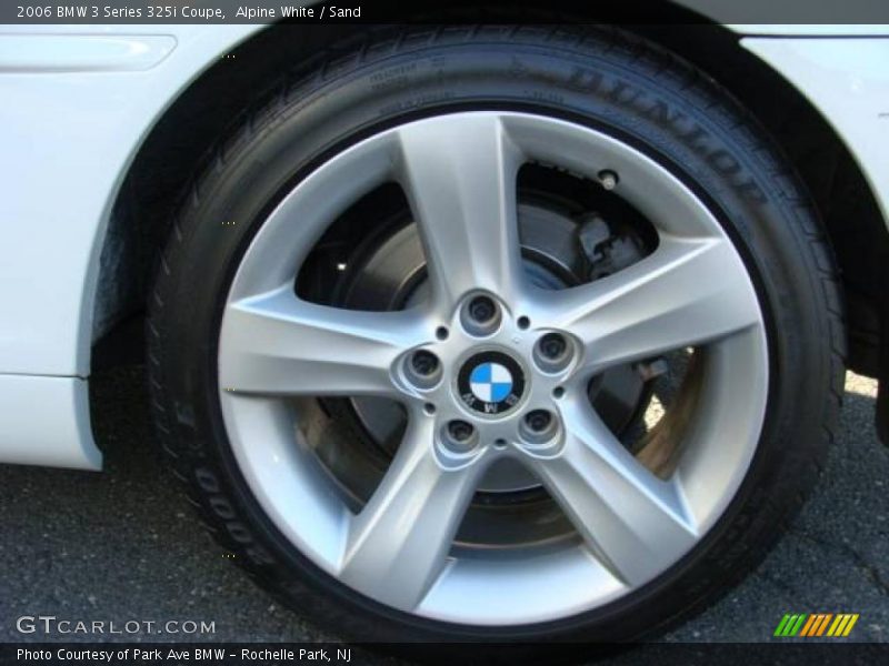 Alpine White / Sand 2006 BMW 3 Series 325i Coupe