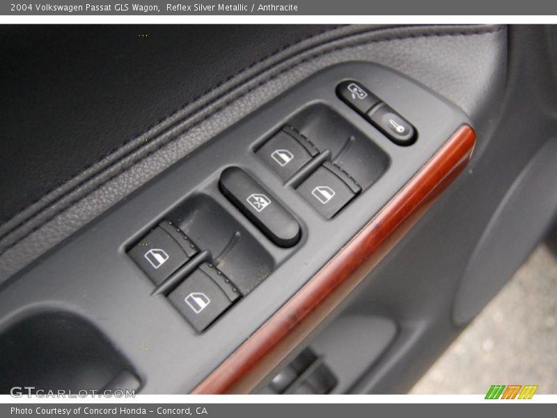 Reflex Silver Metallic / Anthracite 2004 Volkswagen Passat GLS Wagon
