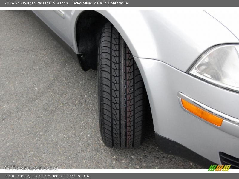 Reflex Silver Metallic / Anthracite 2004 Volkswagen Passat GLS Wagon