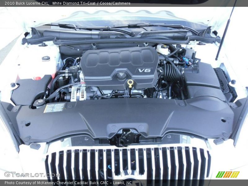 White Diamond Tri-Coat / Cocoa/Cashmere 2010 Buick Lucerne CXL