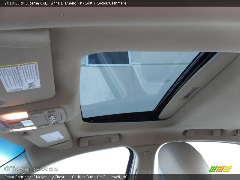 White Diamond Tri-Coat / Cocoa/Cashmere 2010 Buick Lucerne CXL