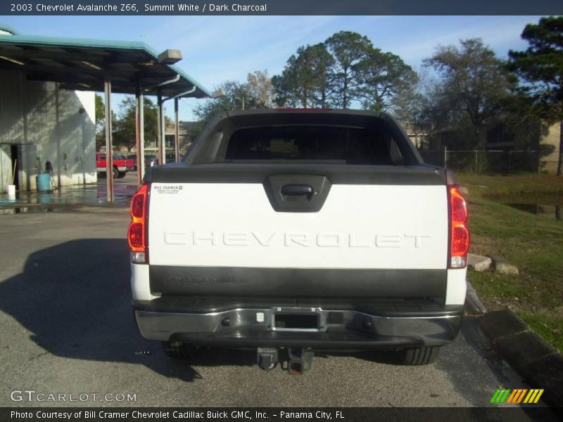 Summit White / Dark Charcoal 2003 Chevrolet Avalanche Z66