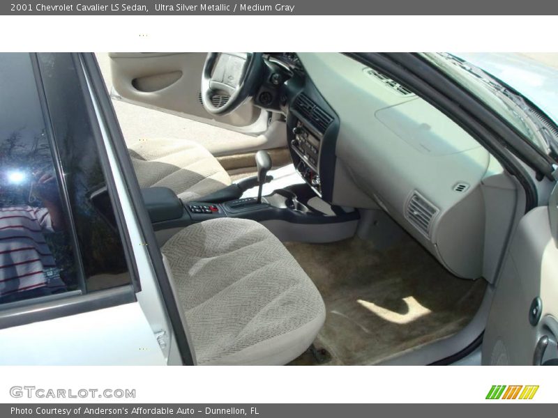 Ultra Silver Metallic / Medium Gray 2001 Chevrolet Cavalier LS Sedan