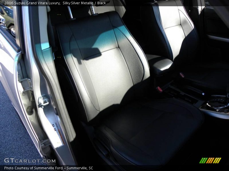 Silky Silver Metallic / Black 2006 Suzuki Grand Vitara Luxury