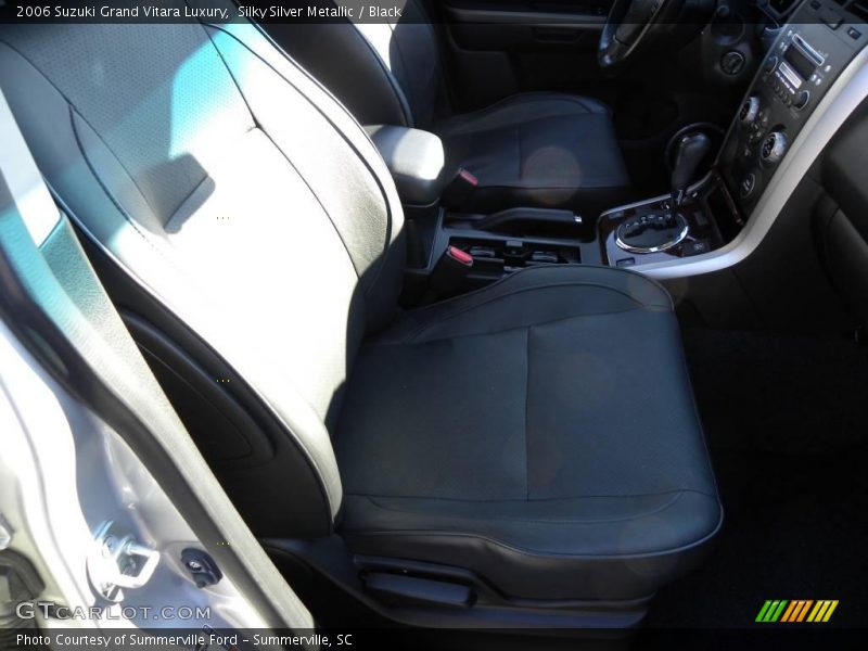 Silky Silver Metallic / Black 2006 Suzuki Grand Vitara Luxury