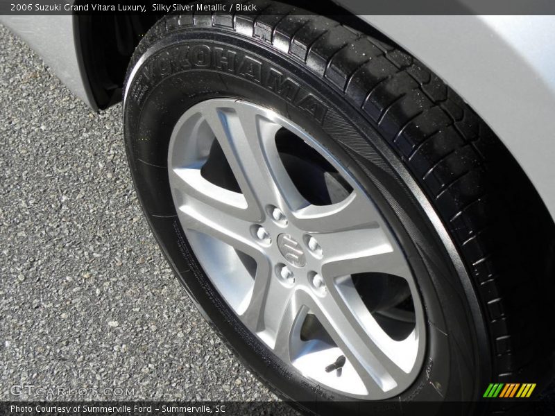 Silky Silver Metallic / Black 2006 Suzuki Grand Vitara Luxury