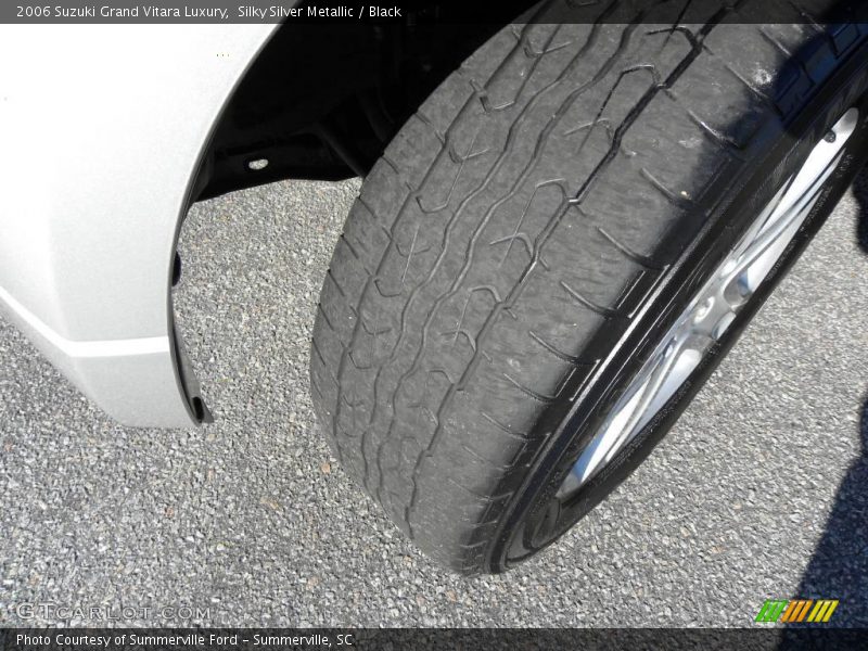 Silky Silver Metallic / Black 2006 Suzuki Grand Vitara Luxury