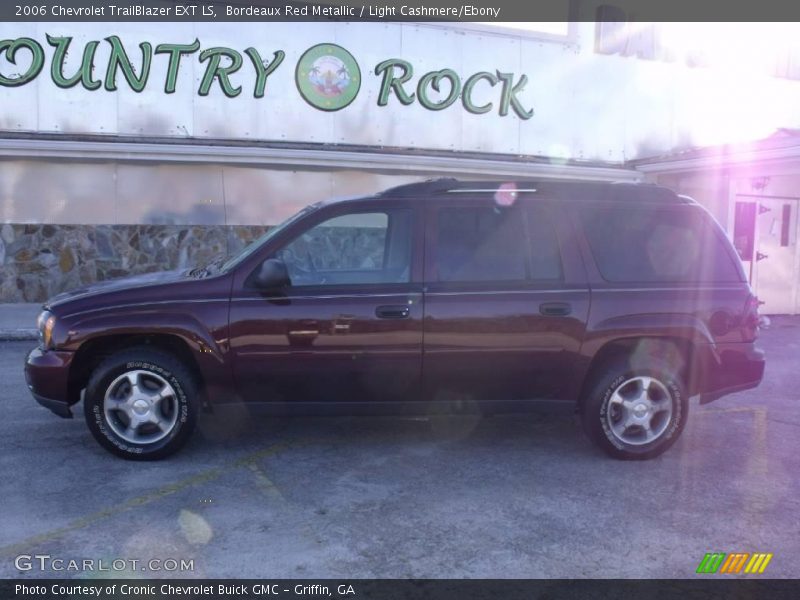 Bordeaux Red Metallic / Light Cashmere/Ebony 2006 Chevrolet TrailBlazer EXT LS