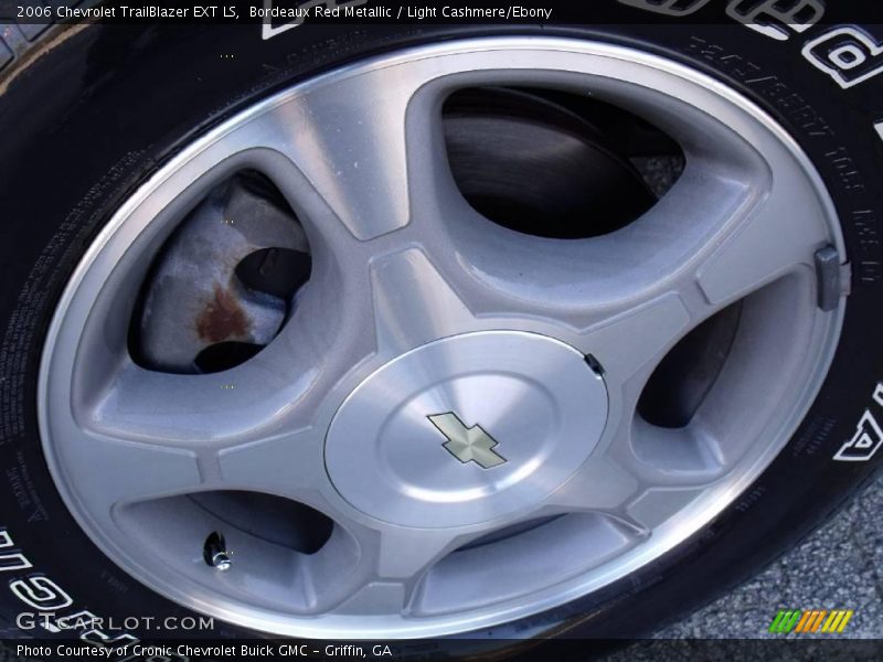 Bordeaux Red Metallic / Light Cashmere/Ebony 2006 Chevrolet TrailBlazer EXT LS