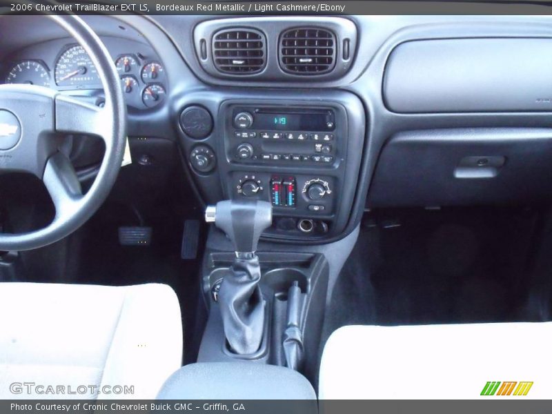 Bordeaux Red Metallic / Light Cashmere/Ebony 2006 Chevrolet TrailBlazer EXT LS