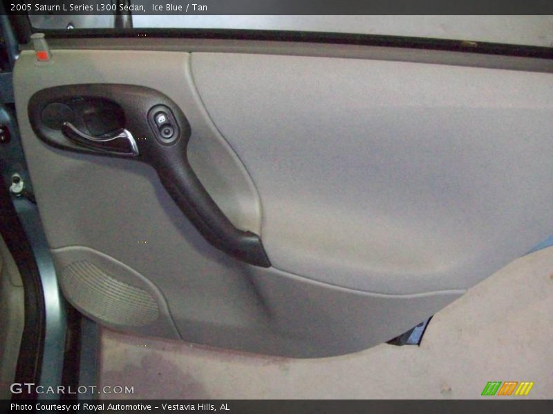 Ice Blue / Tan 2005 Saturn L Series L300 Sedan