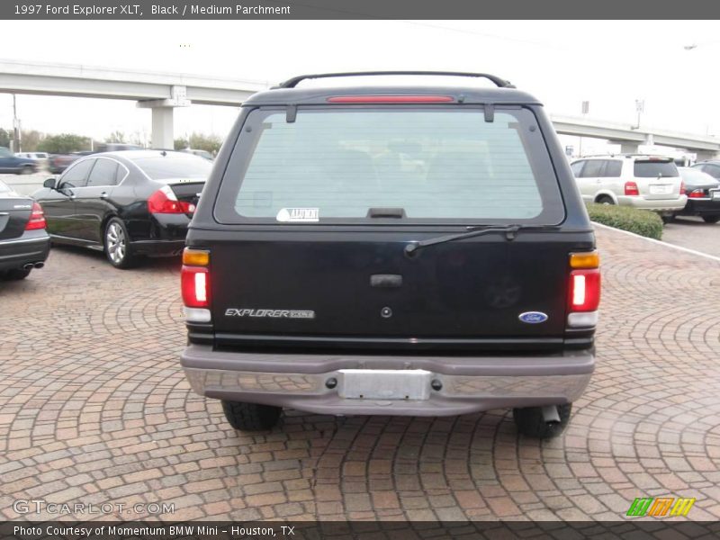 Black / Medium Parchment 1997 Ford Explorer XLT