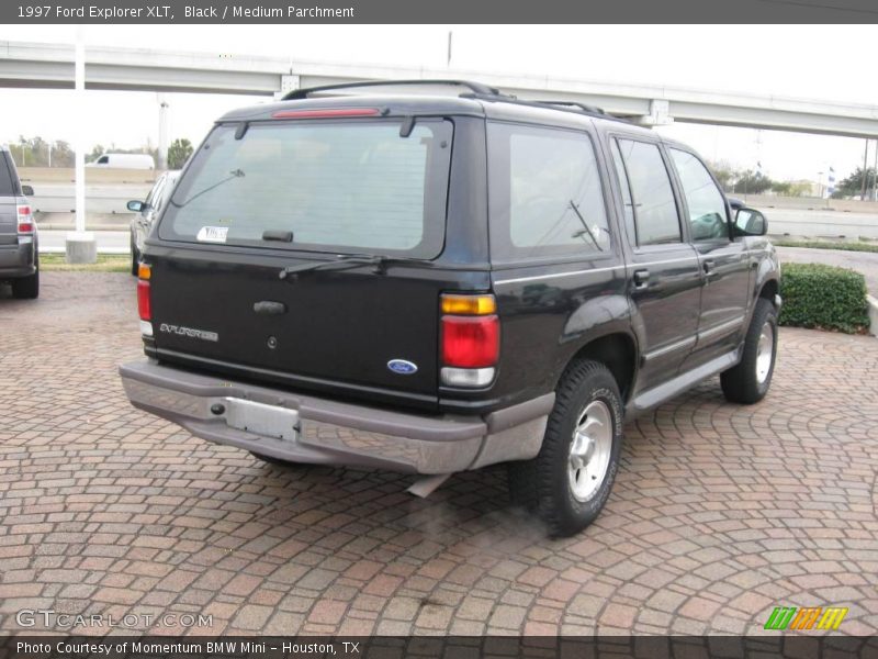 Black / Medium Parchment 1997 Ford Explorer XLT