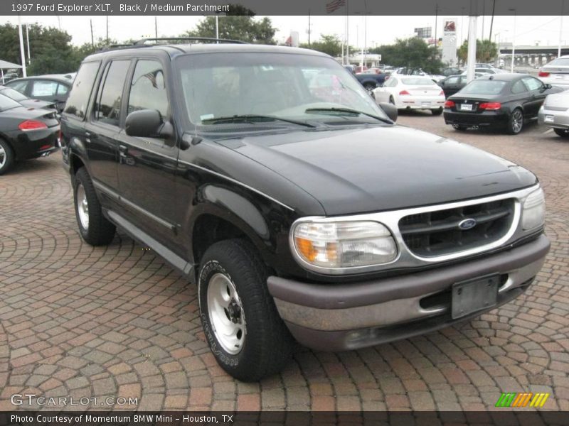 Black / Medium Parchment 1997 Ford Explorer XLT