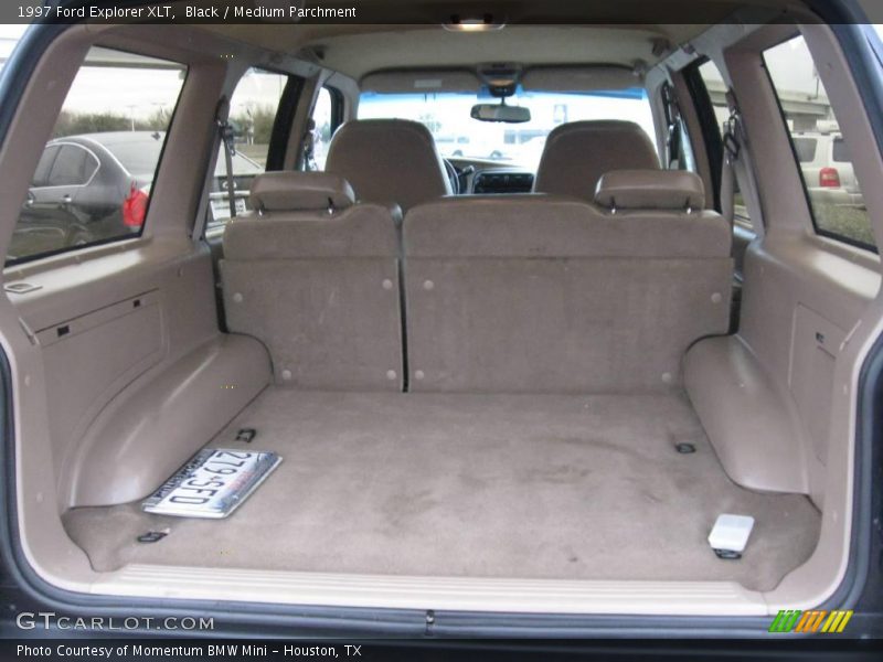 Black / Medium Parchment 1997 Ford Explorer XLT