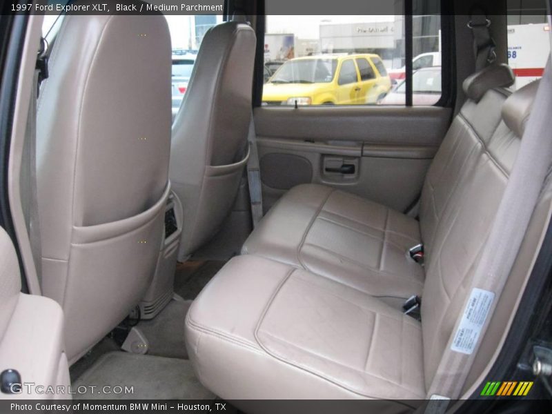 Black / Medium Parchment 1997 Ford Explorer XLT