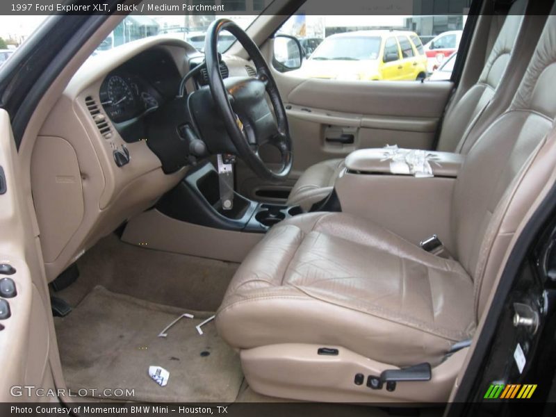 Black / Medium Parchment 1997 Ford Explorer XLT