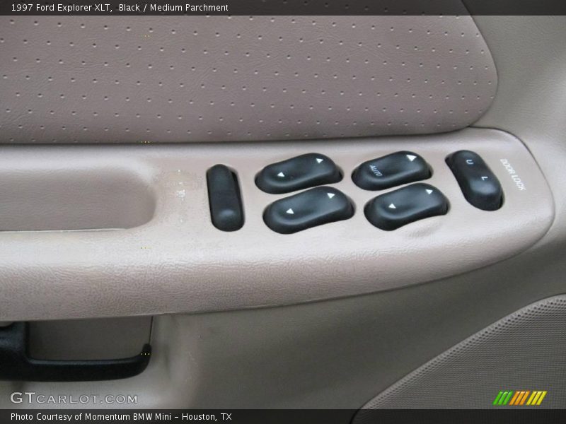 Black / Medium Parchment 1997 Ford Explorer XLT