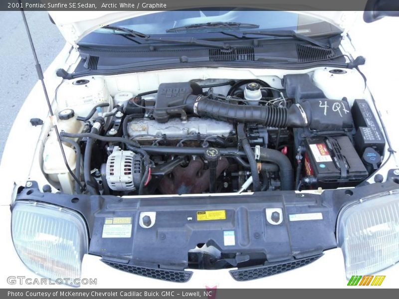 Arctic White / Graphite 2001 Pontiac Sunfire SE Sedan