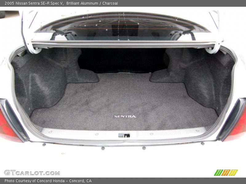 Brilliant Aluminum / Charcoal 2005 Nissan Sentra SE-R Spec V