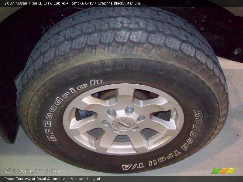 Smoke Gray / Graphite Black/Titanium 2007 Nissan Titan LE Crew Cab 4x4
