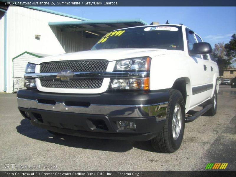 Summit White / Gray/Dark Charcoal 2006 Chevrolet Avalanche LS