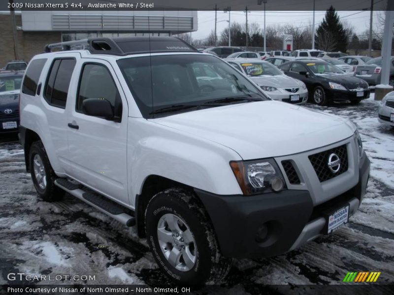 Avalanche White / Steel 2009 Nissan Xterra S 4x4