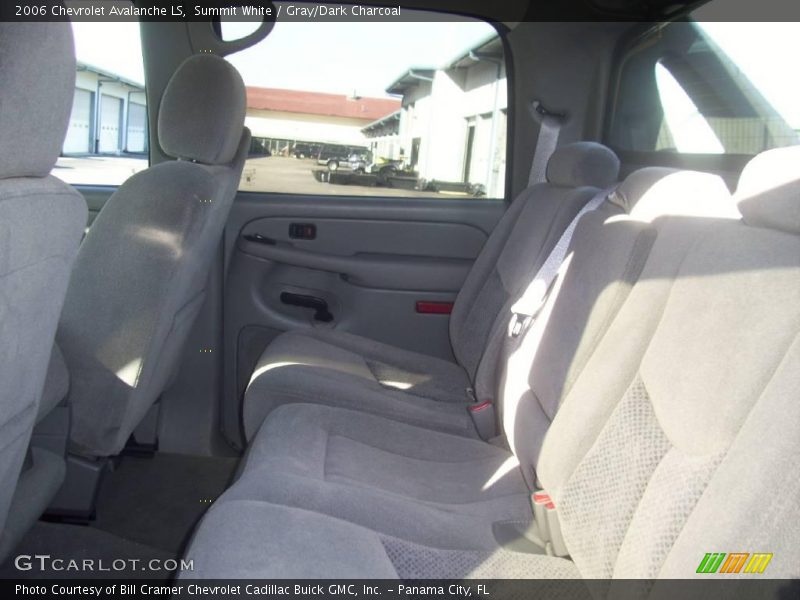 Summit White / Gray/Dark Charcoal 2006 Chevrolet Avalanche LS