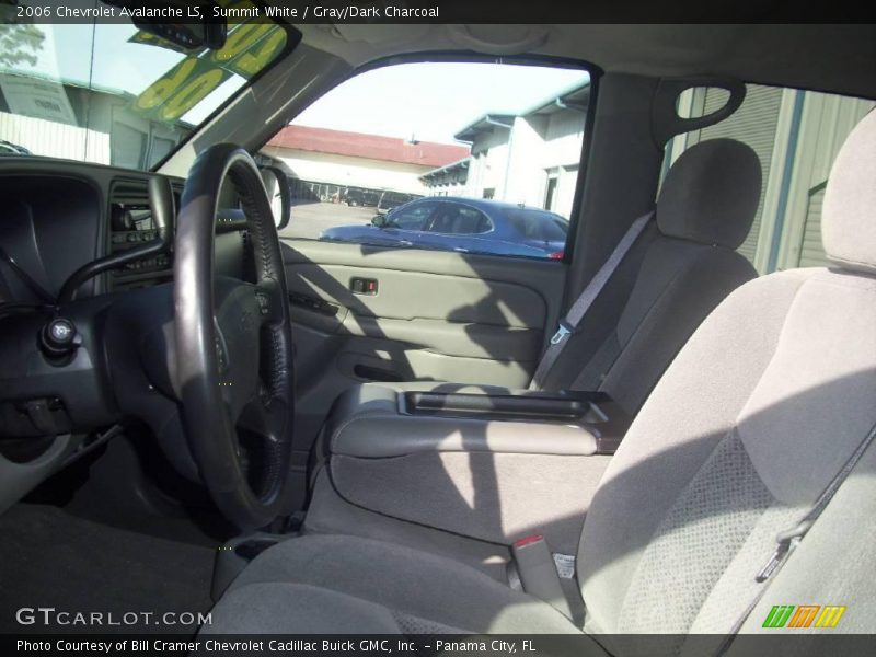 Summit White / Gray/Dark Charcoal 2006 Chevrolet Avalanche LS