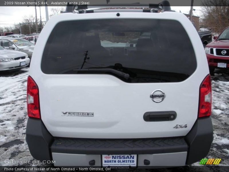 Avalanche White / Steel 2009 Nissan Xterra S 4x4