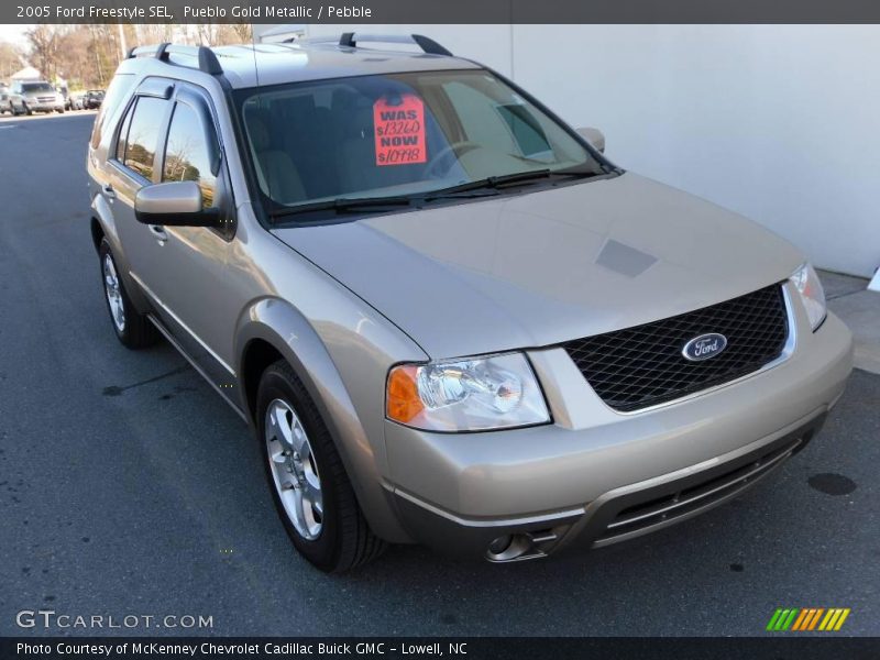 Pueblo Gold Metallic / Pebble 2005 Ford Freestyle SEL