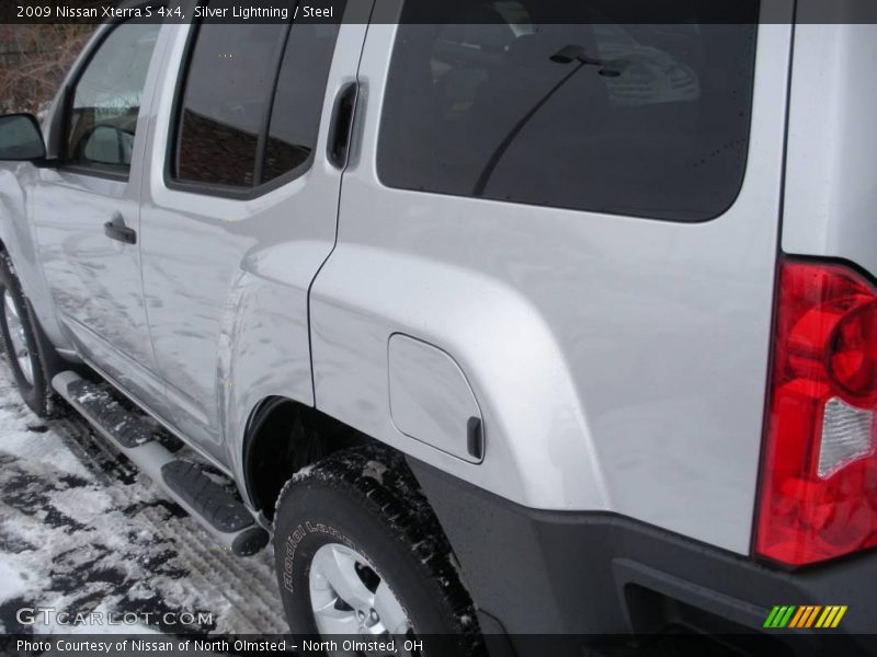 Silver Lightning / Steel 2009 Nissan Xterra S 4x4